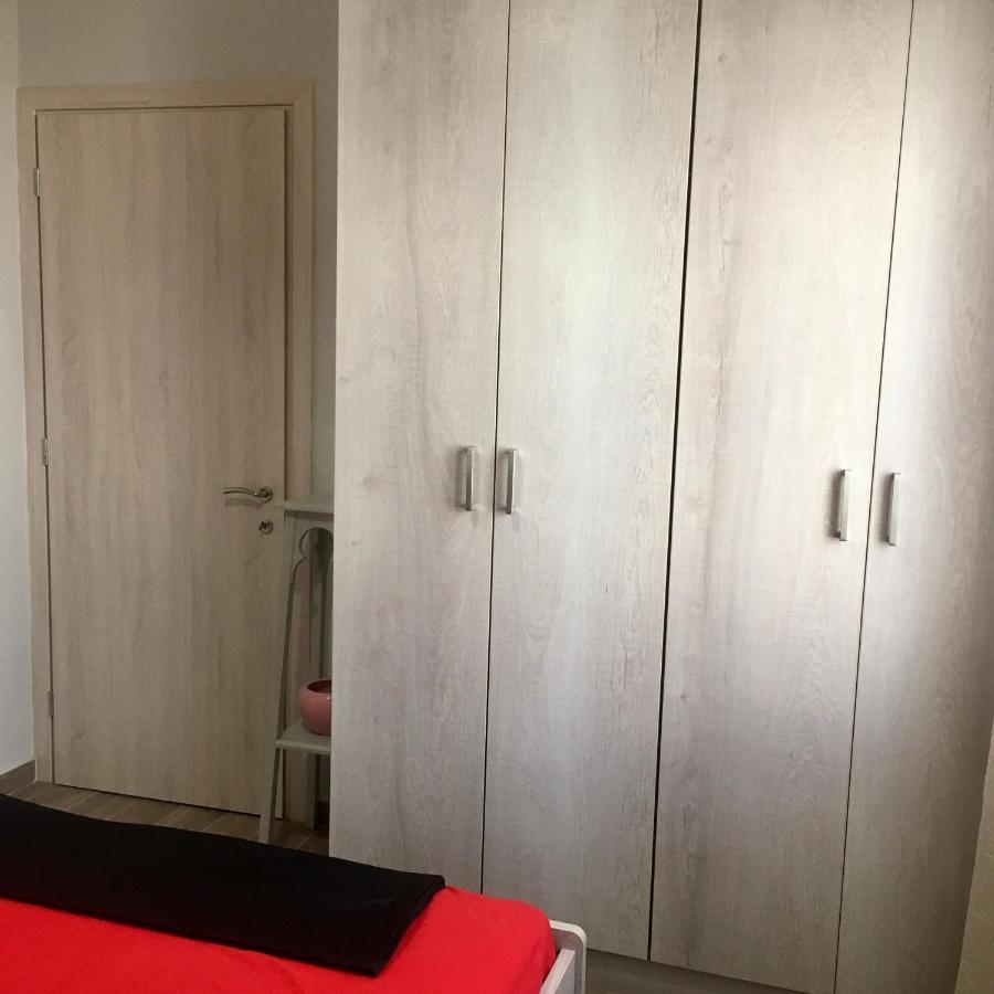 Modern & Comfortable House In The City Center Ermoupoli Exteriör bild